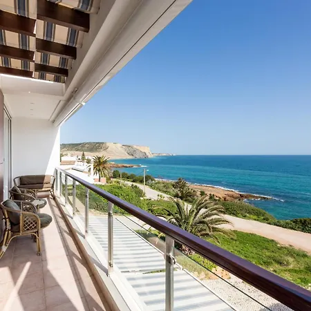 Coolhouses Algarve Luz, Ocean Front 4 Bed House W/ Pool, Casa Da Pipa Villa Luz