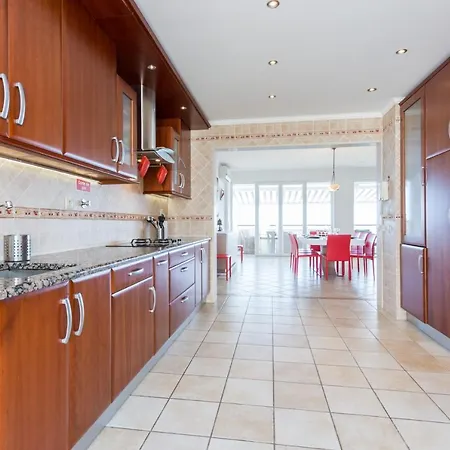 Villa Coolhouses Algarve Luz, Ocean Front 4 Bed House W/ Pool, Casa Da Pipa