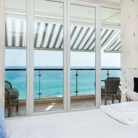 Coolhouses Algarve Luz, Ocean Front 4 Bed House W/ Pool, Casa Da Pipa Casa de Férias *